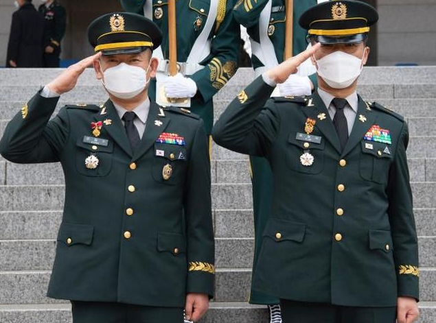  강필수 육군 주임원사