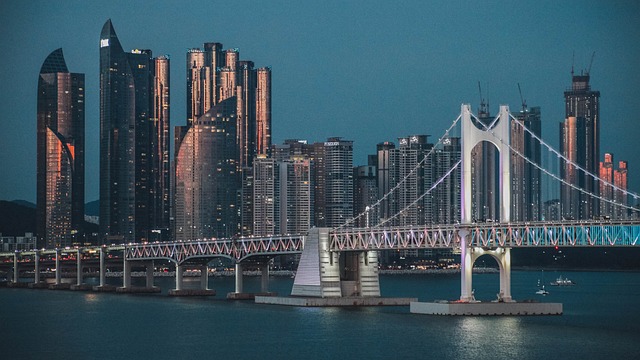 부산 해운대 광안리 시그니엘&#44; 야간 풍경 사진