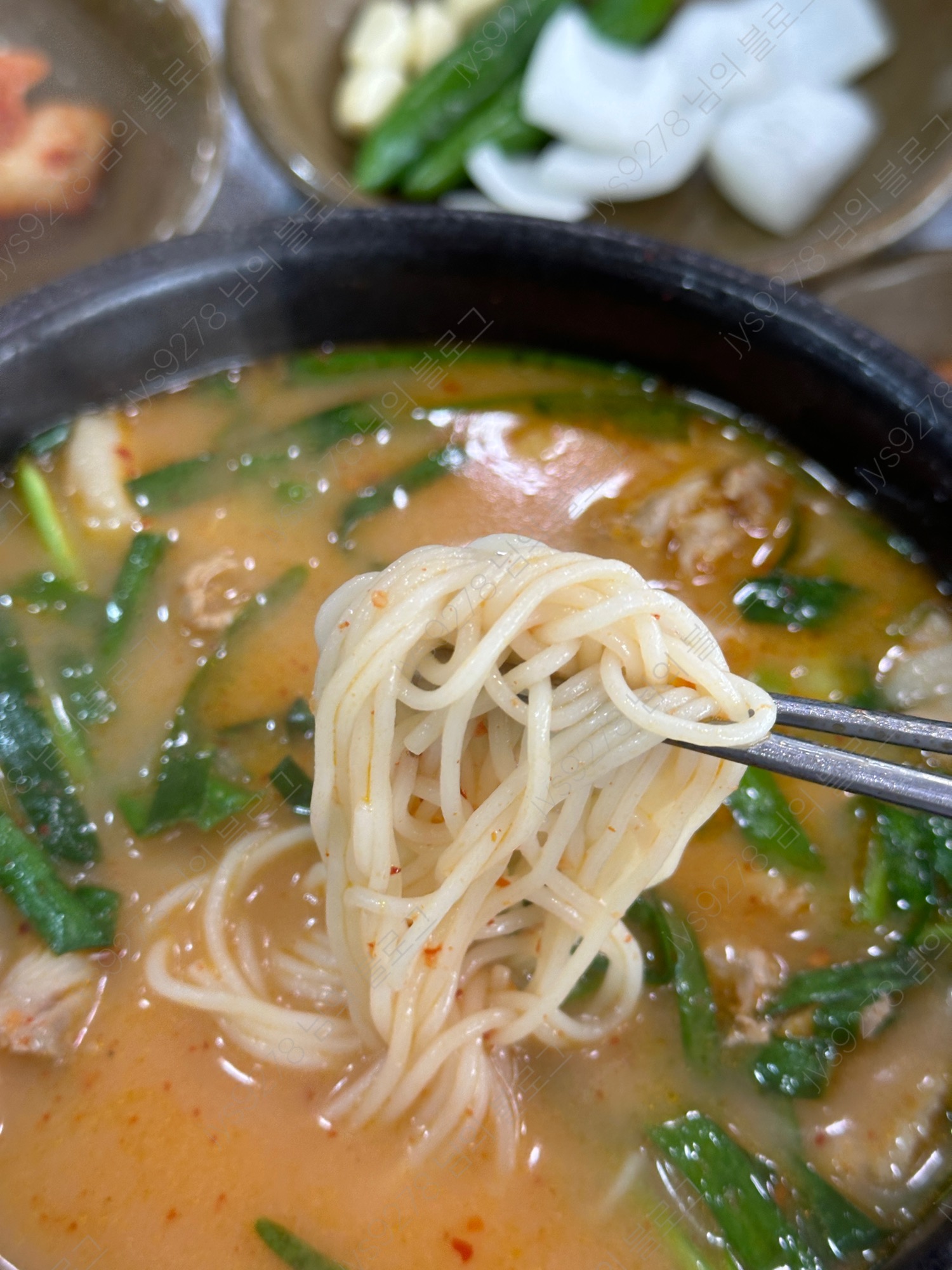 밀양돼지국밥뼈다귀해장국 사진 4