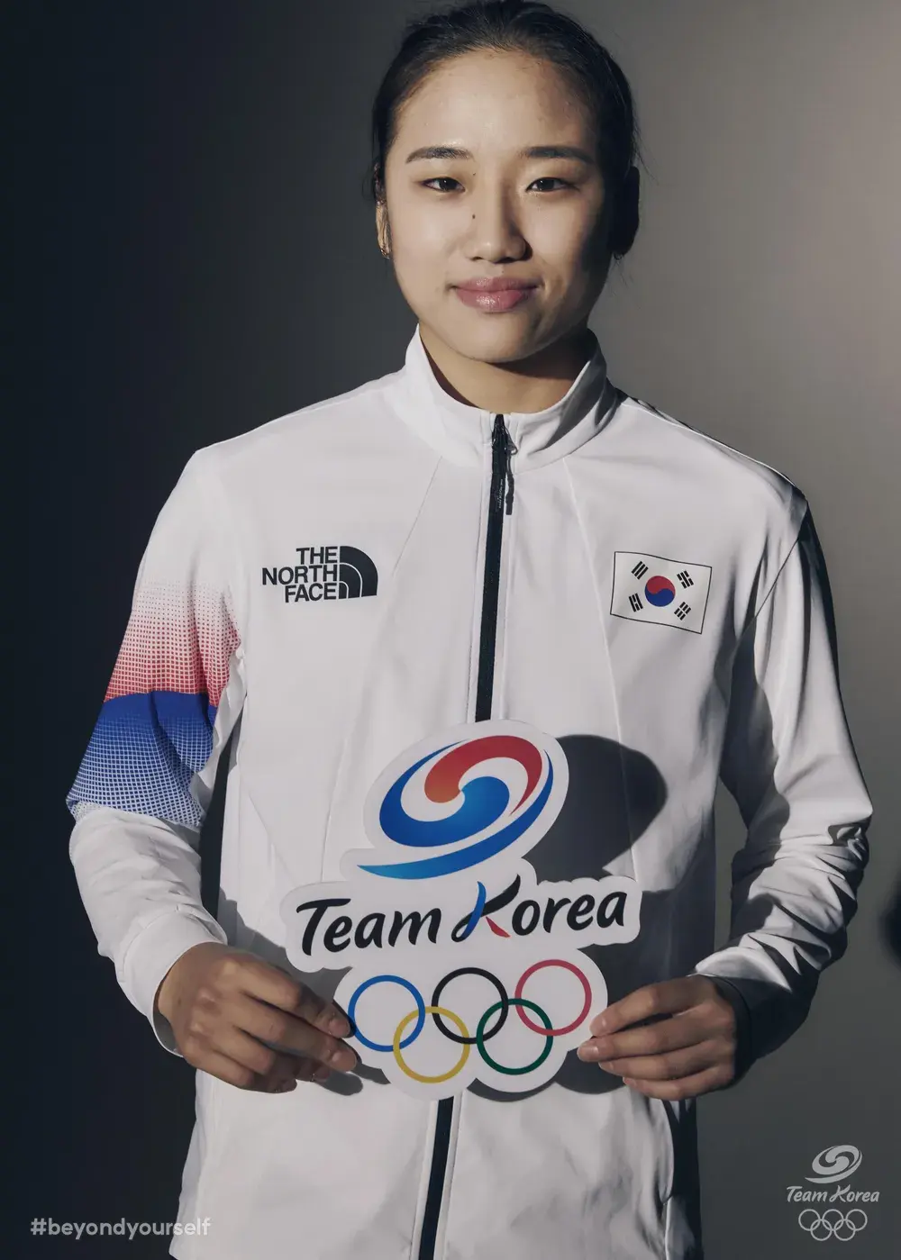  안세영, 銀 확보! 넘사벽 완급 중국 허빙자 충격