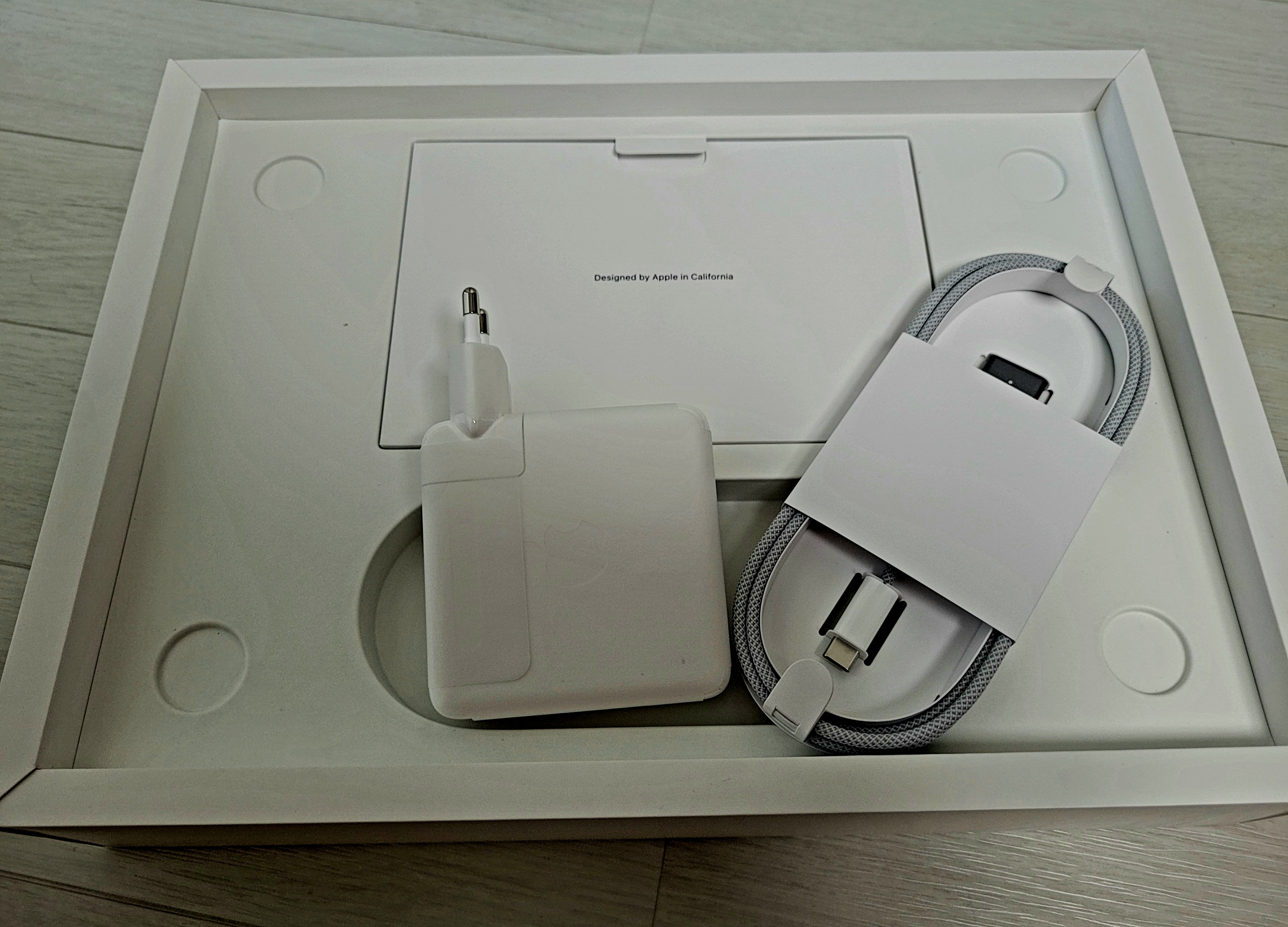 MacBook Pro 맥북프로 14 M2 스페이스 그레이 리뷰 - Spec(공식 홈페이지 참조) - 모든 영역 MacBook Pro 맥북프로 14 M2 스페이스 그레이 리뷰 - Spec(공식 홈페이지 참조) - 모든 영역