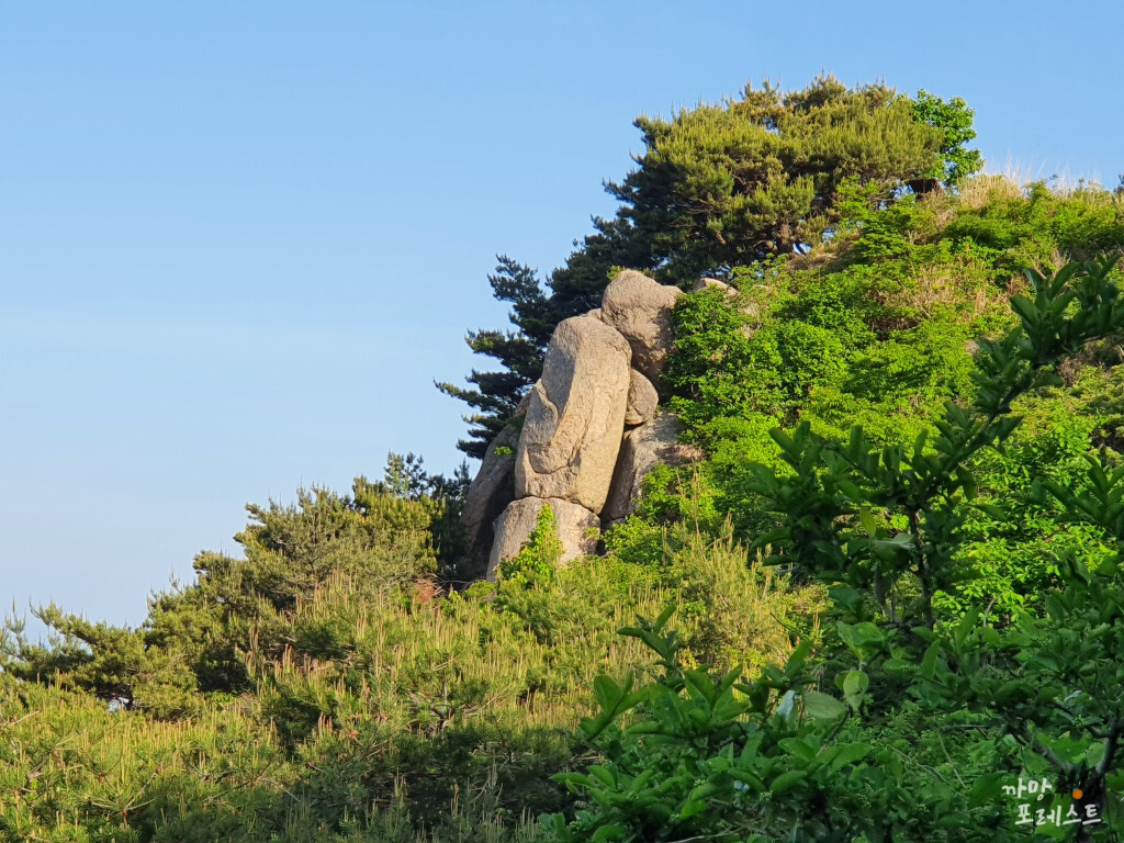 화왕산 미소바위