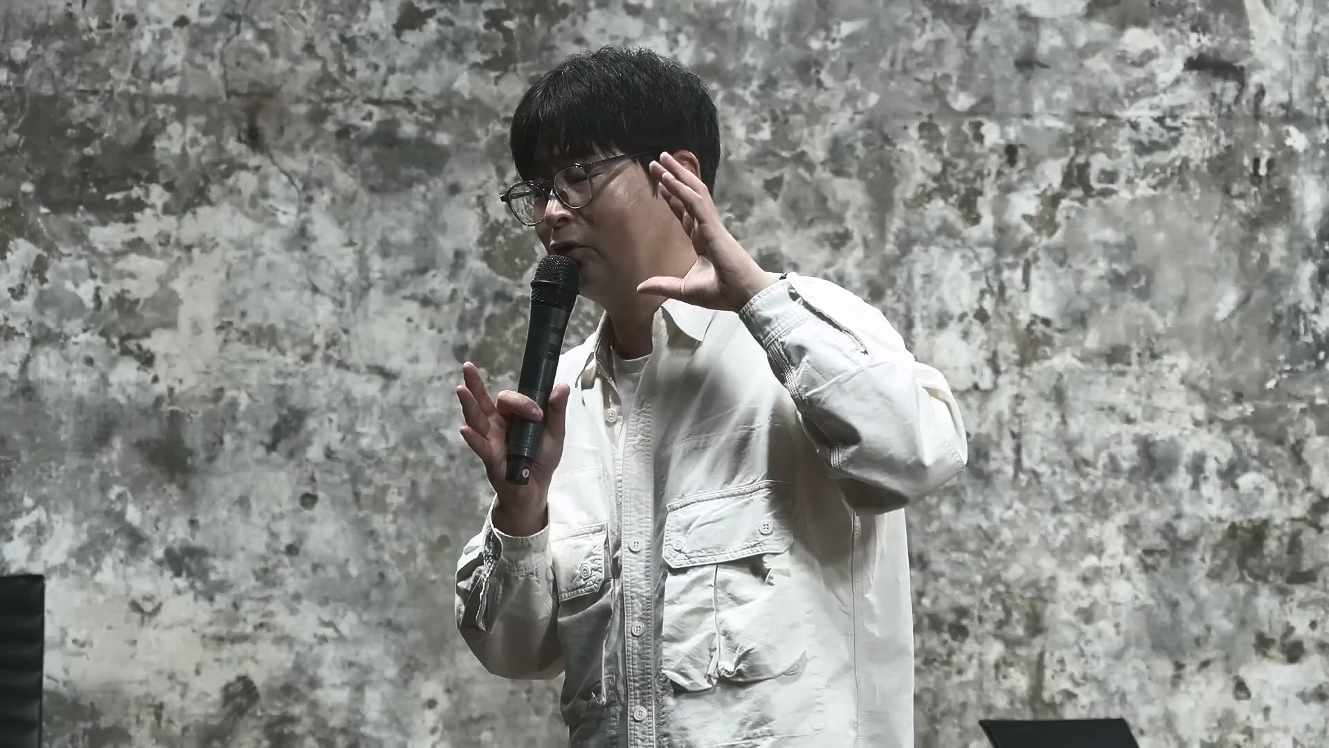 탁현민 더 쇼.mp4_20241208_165503.679.jpg