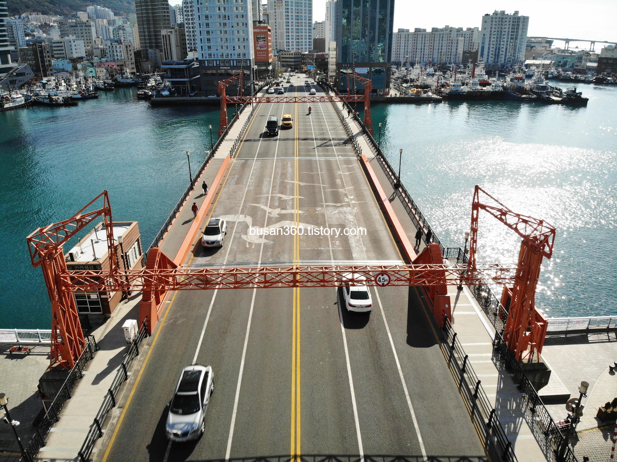 영도대교(影島大橋, Yeongdo bridge)