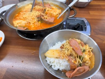 부대찌개