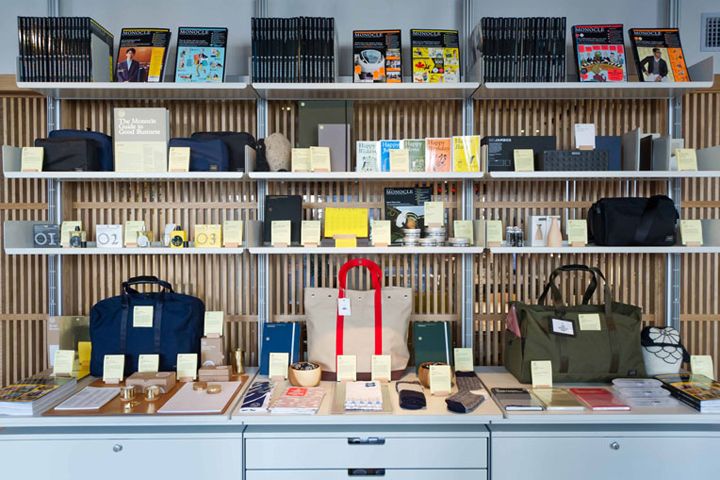모노클 북샵 Monocle Bookshop (일본 도쿄 미나토구)