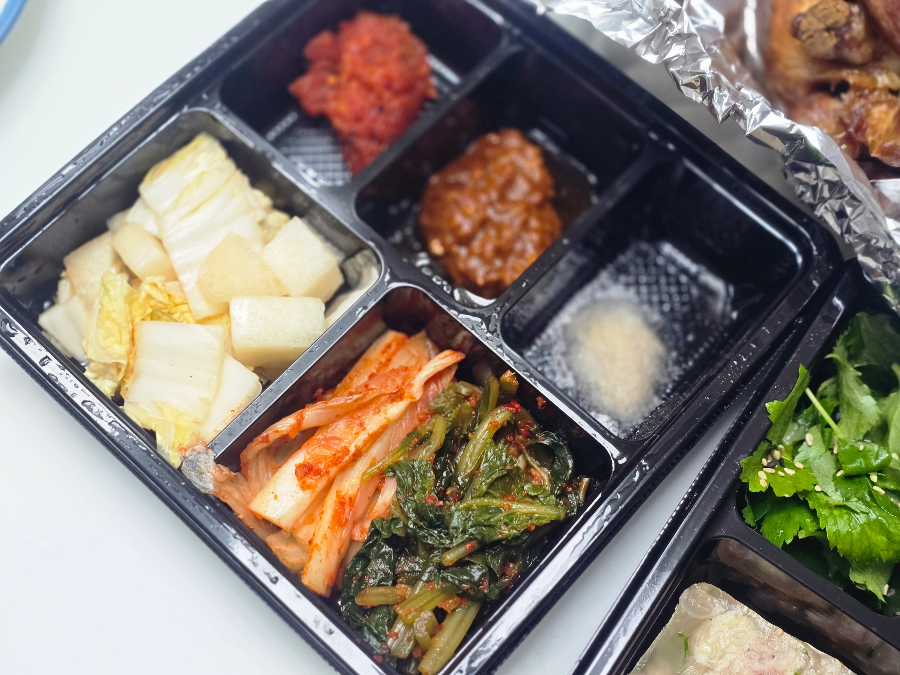 신당중앙시장-맛집-계류관-참나무능이장작구이-닭편육-포장