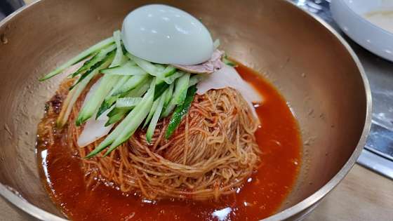 동문여행 대전 대전풍 냉면불고기맛집 허영만의 동문여행지 대전역 맛집 196화 (With. 손석구) 12