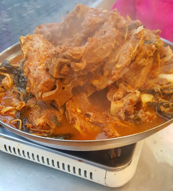  비오는 날엔 감자탕이지