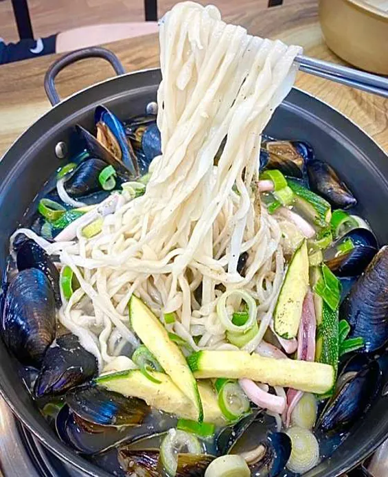 강촌찐해물칼국수