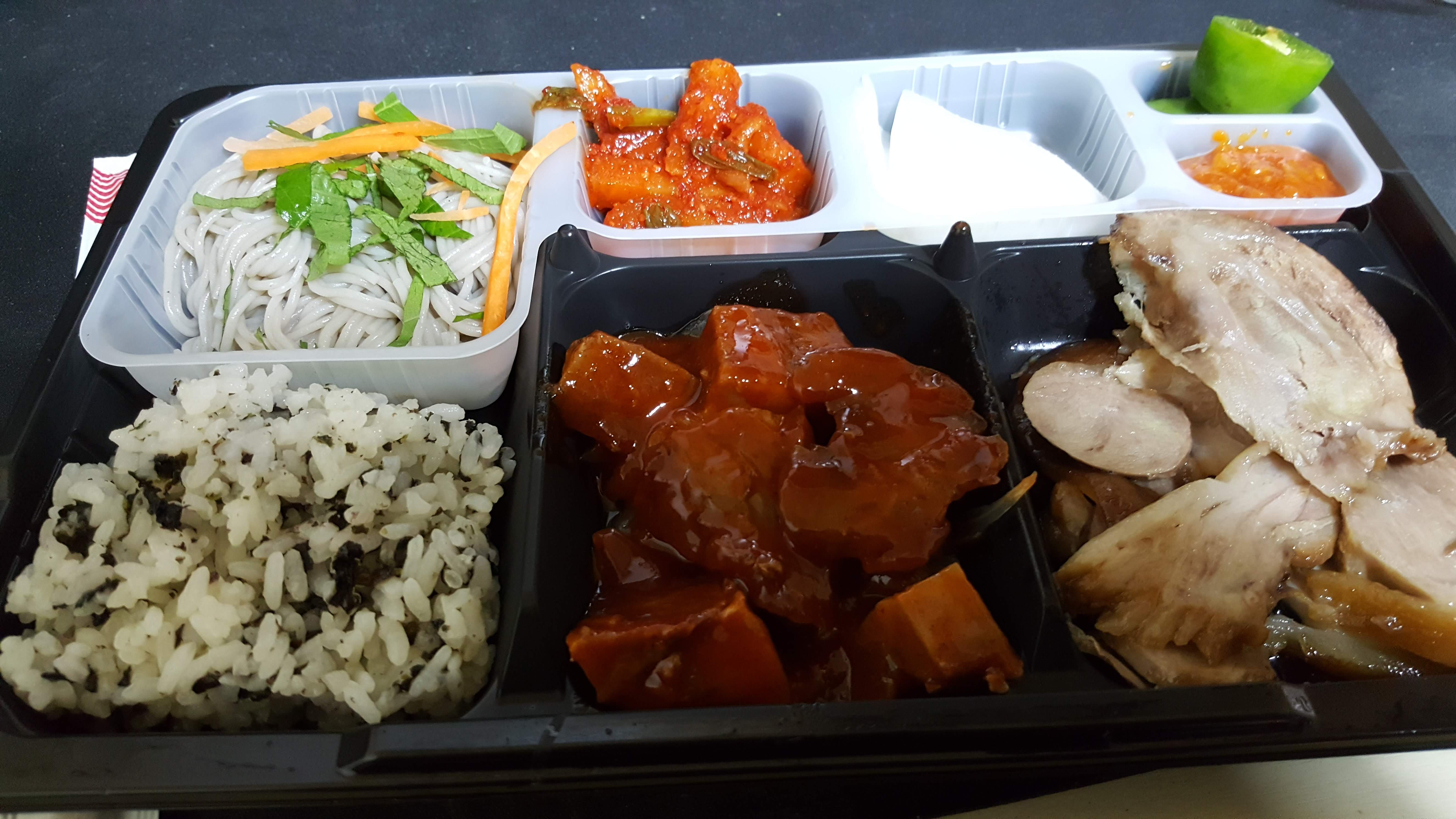 족발이랑막국수랑 이미지
