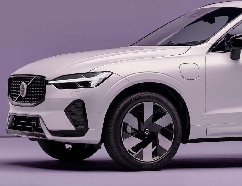 볼보 XC60 하이브리드