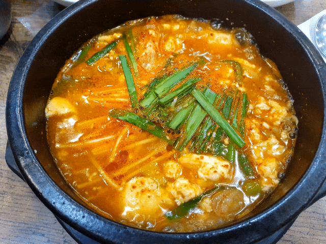  푸짐한 굴 맛에 푹 빠져 버린~굴마을 낙지촌 아이테코 하남점
