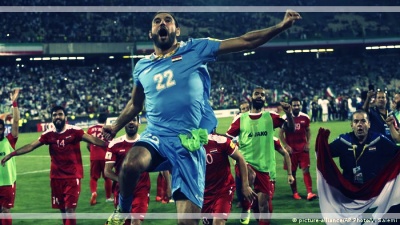 승리의기쁨을표현중인시리아축구대표팀