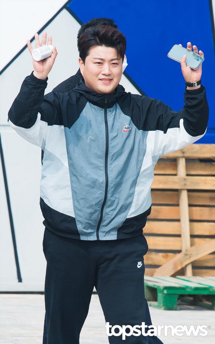  "김호중, 악플러들 명예훼손으로 고소 "선처없다"