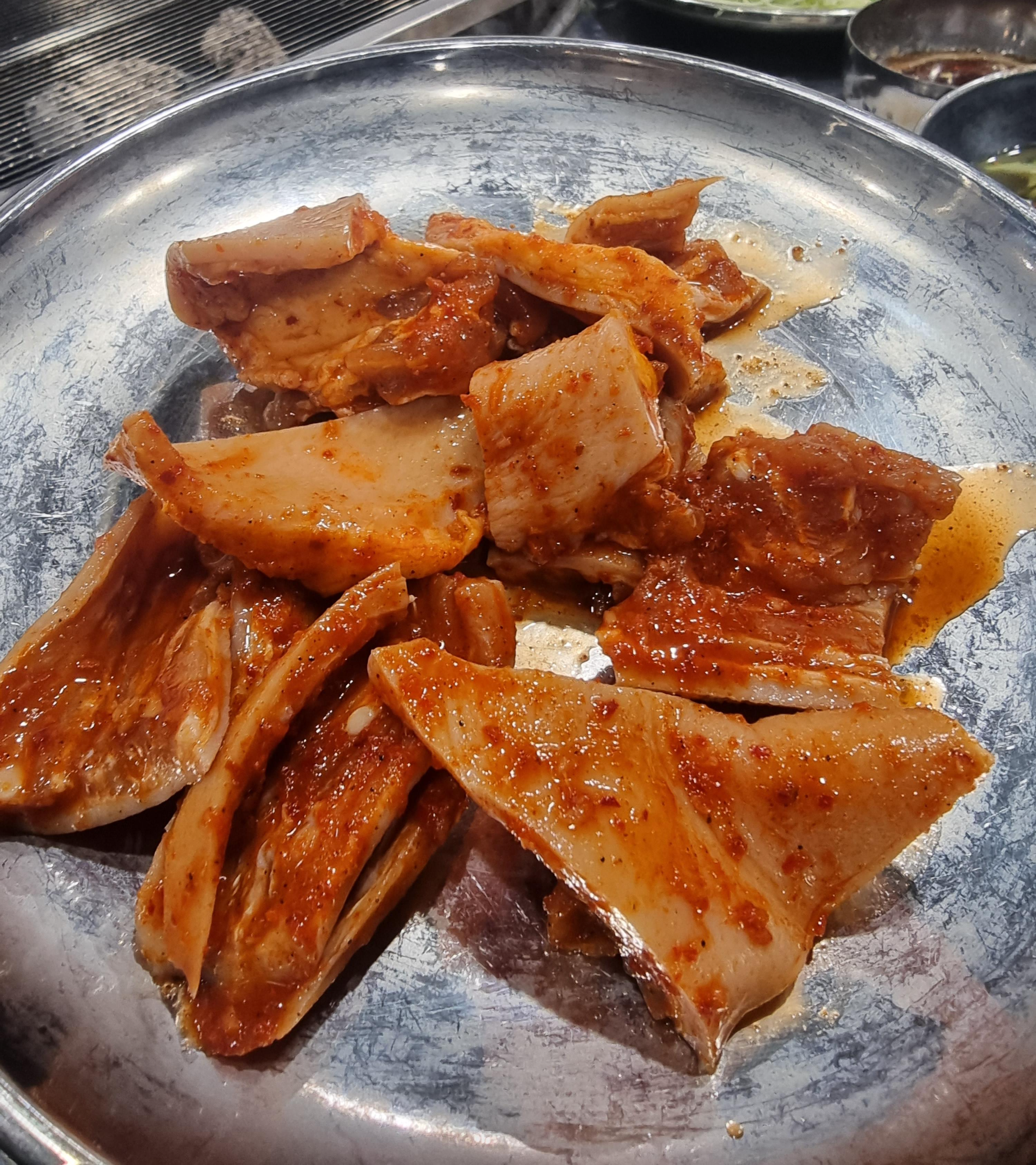 동적깡통구이 꼬불살