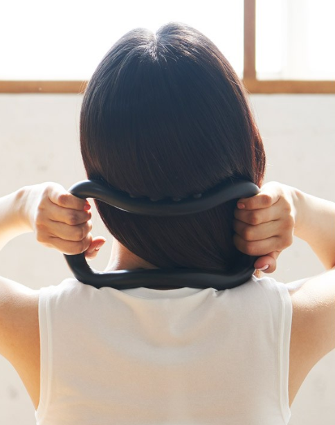  무로 바라나스 요가링을 사용해서 뭉친 근육과 피로를 날려버리세요