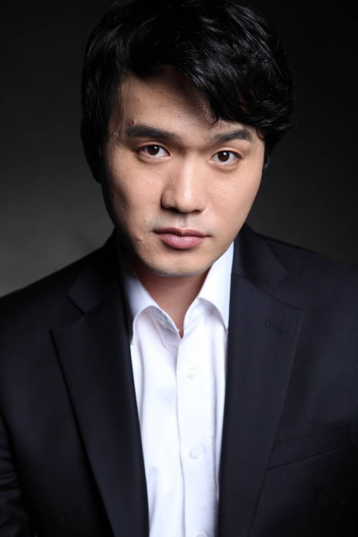 배우 신동훈
