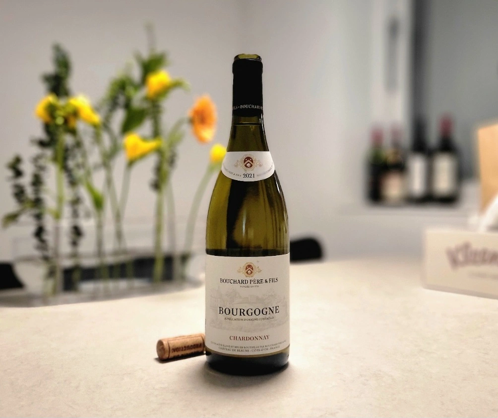 부샤르 뻬레 에 피스 부르고뉴 샤르도네(Bouchard Pere & Fils Bourgogne Chardonnay)