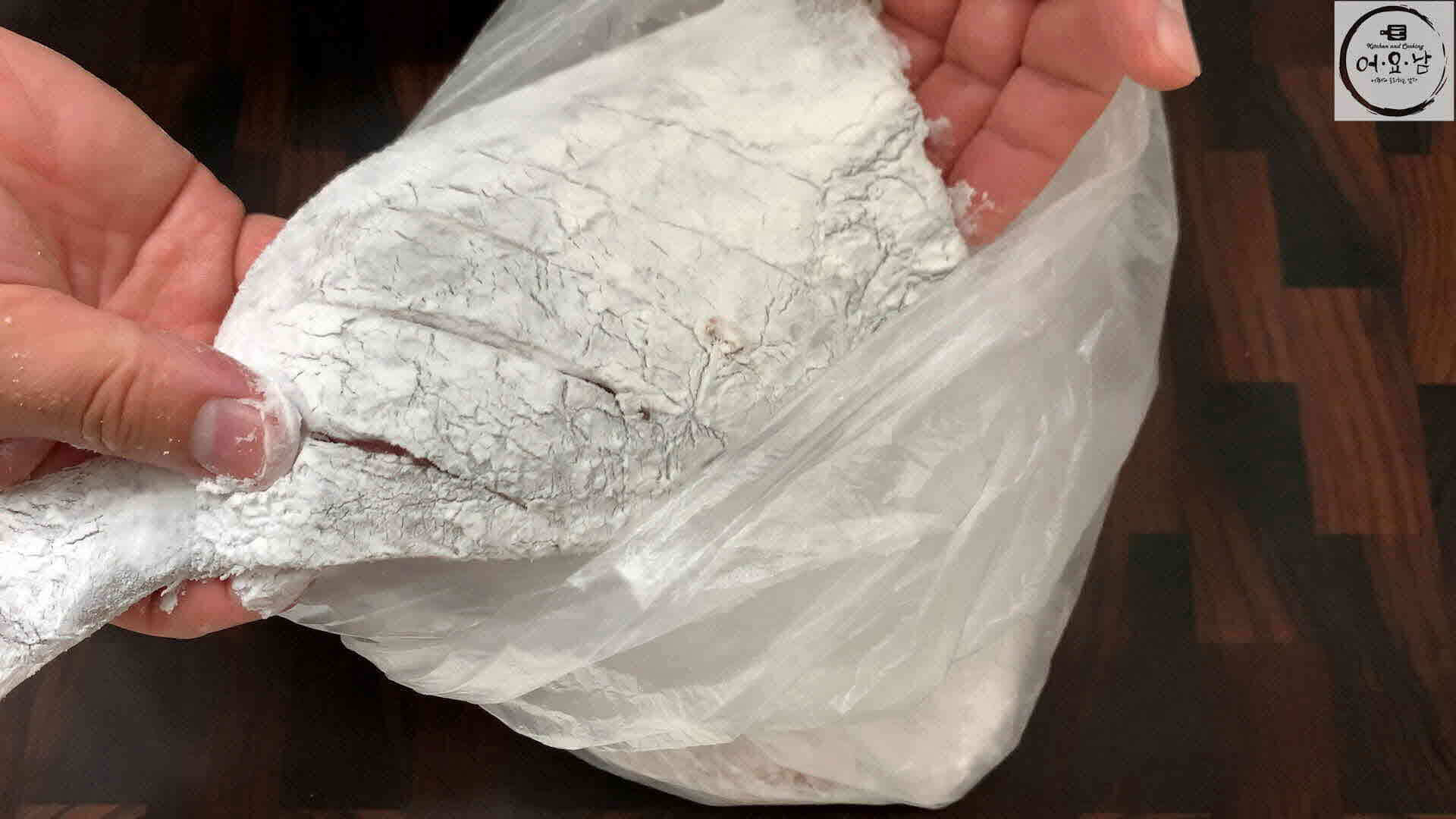 반건조가자미구이_감자전분옷입히기3
