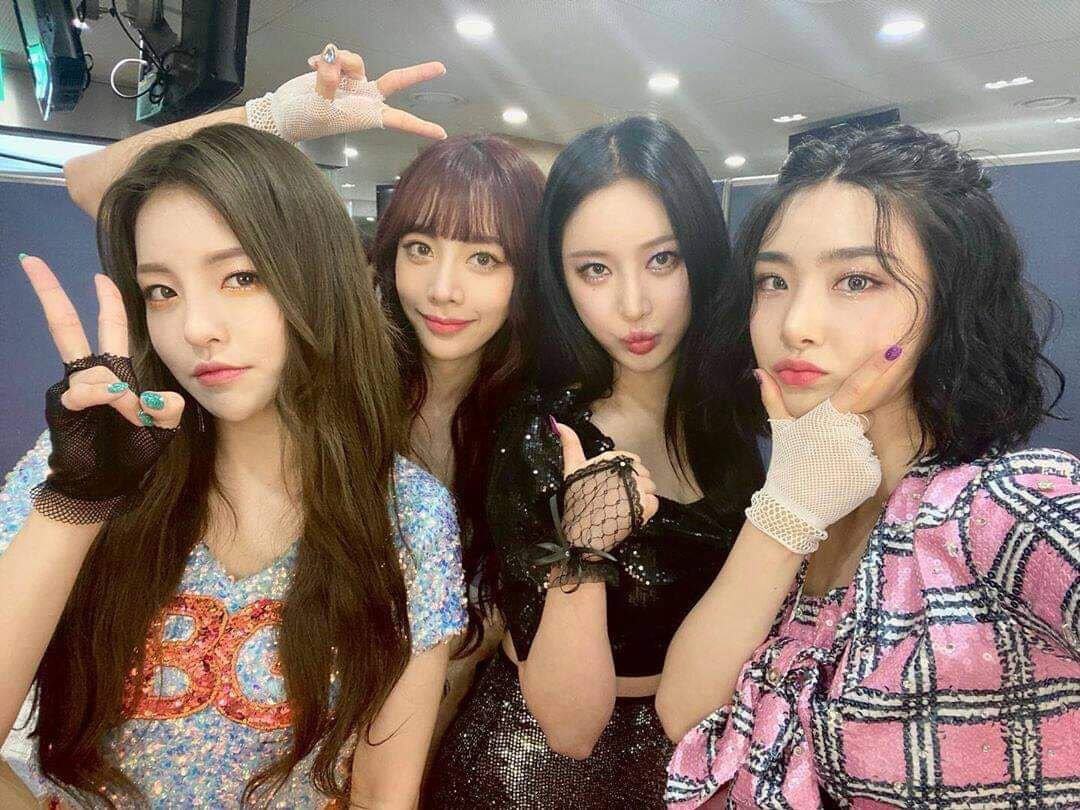 브레이브걸스 롤린 역주행 화제 군통령 멤버 나이 정보