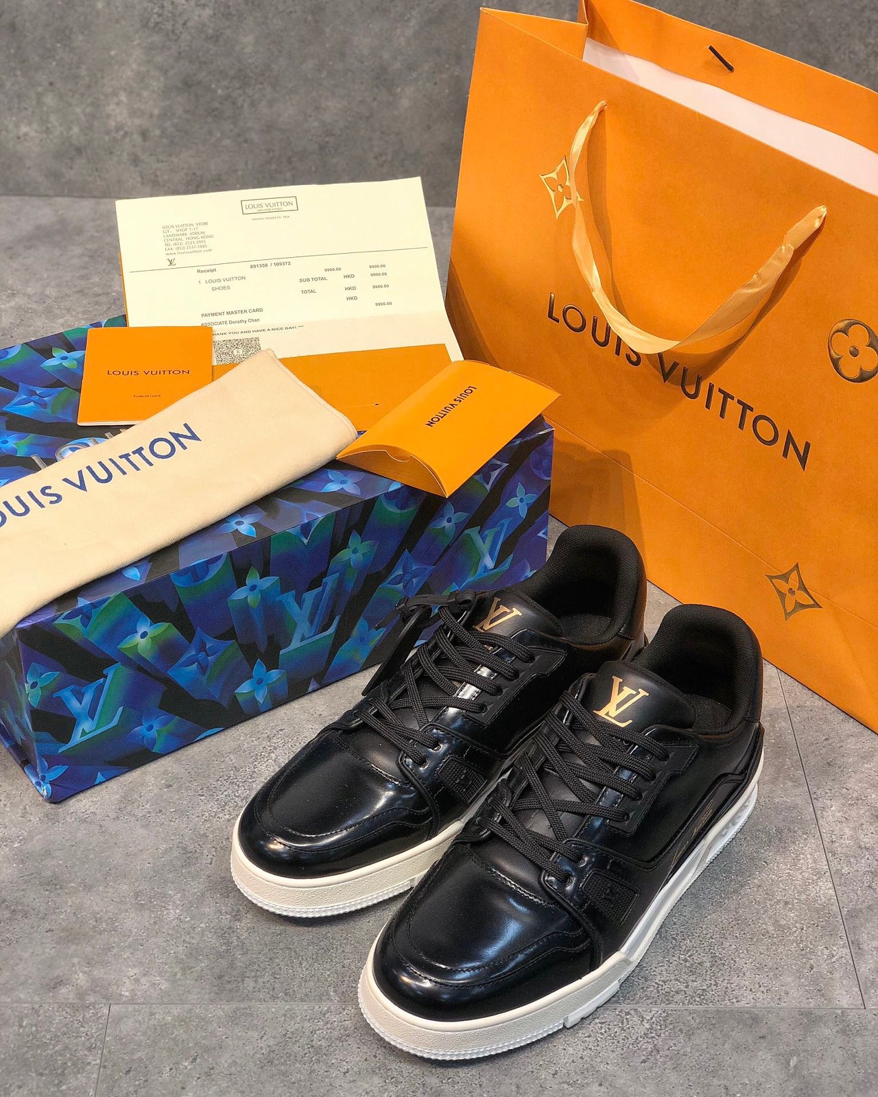  [LOUIS VUITTON] 루이비통 LV 트레이너 스니커즈 1A8IJU
