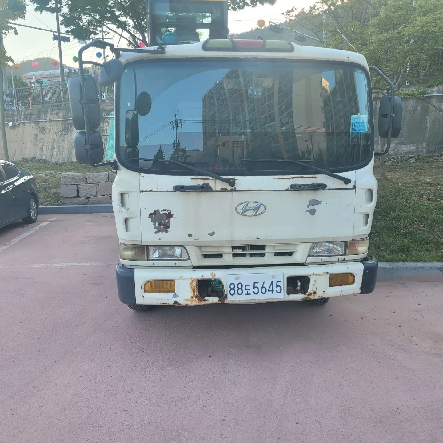  현대 HYUNDAI 5t 2000년식 2000만원 판매합니다