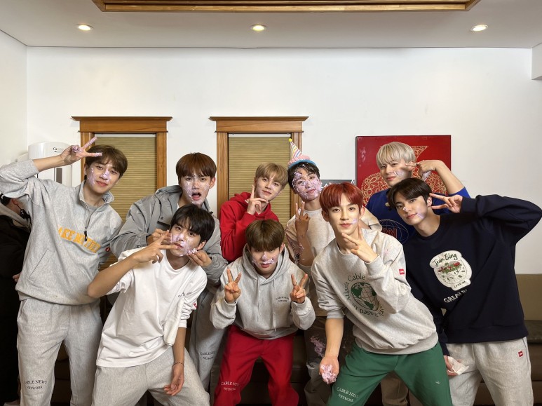 세븐틴, 더보이즈가 롤모델이라는 신인 남돌 | 인스티즈