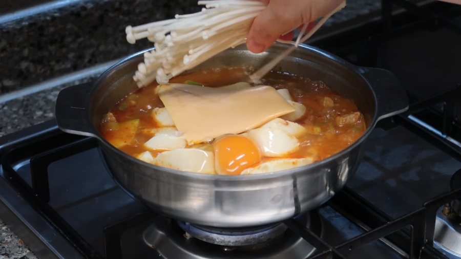 서진이네-순두부찌개-양념장-황금레시피-고기순두부찌개