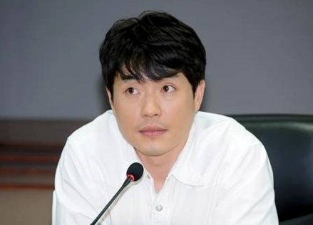 류승완 감독 프로필 나이 고향 학력 아내 동생 영화