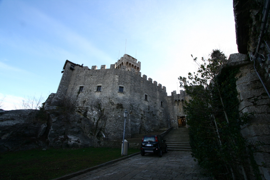 산마리노-요새