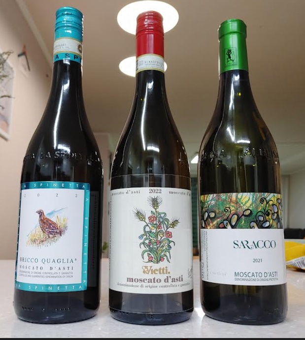 모스카토 3대장 (BRICCO QUAGLIA&#44; VIETTI&#44; SARACCO) 와인 병 사진