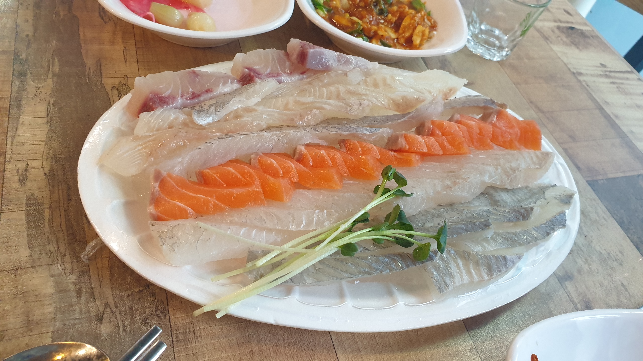  손님이 많은 집은 이유가 있다, 오징어 참치