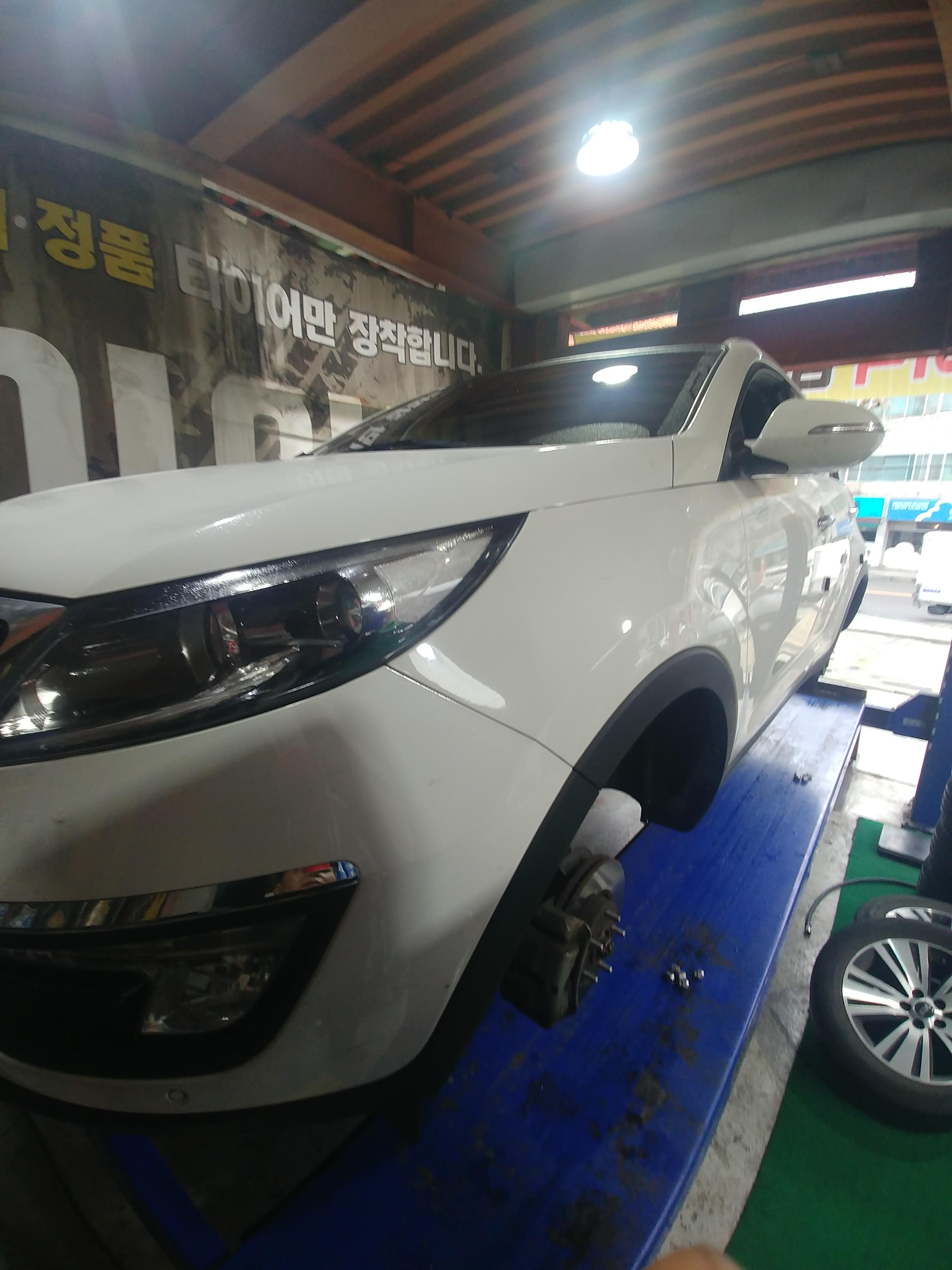 타이어맨 이미지