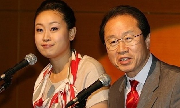  방송인 이상벽 李相璧, 40대 여성 러브샷, 옷 안으로 신체 접촉 등 강제 성추행, 딸 이지연 아나운서