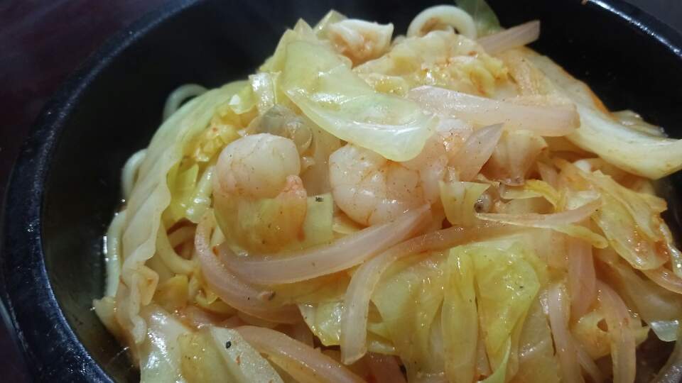  (D+12) 찌뿌둥한 날에는 뭐니뭐니 해도 얼큰한 해물짬뽕 (feat. 남은 짜장 싹싹 다 긁어먹기)