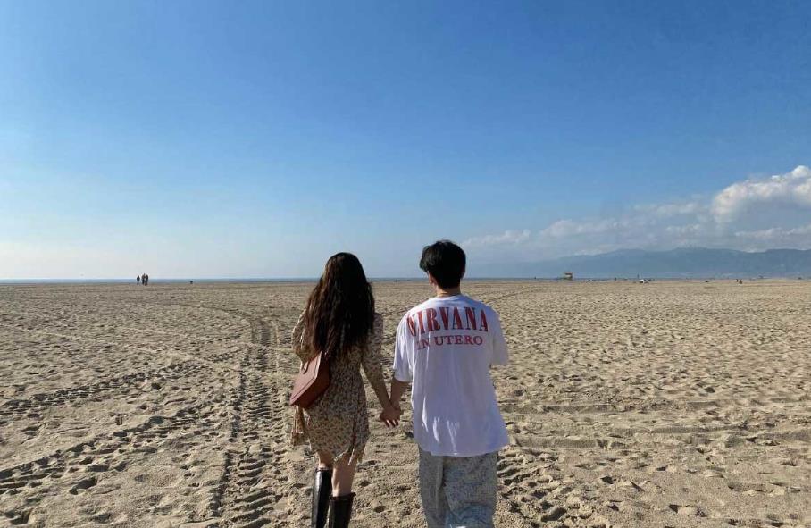  현아 용준형 열애시작? 팬들의 반응은 글쎄