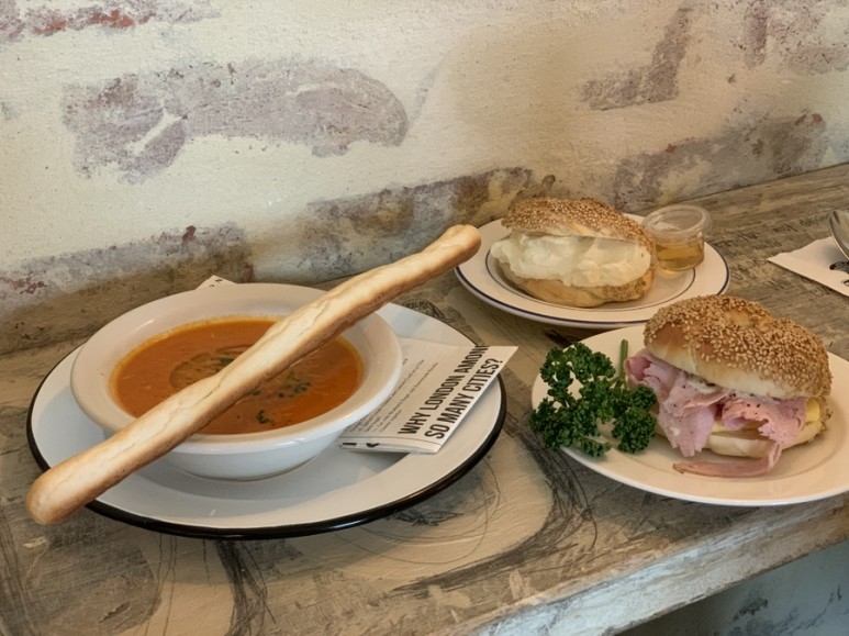 :: 런던베이글뮤지엄 안국 카페 5