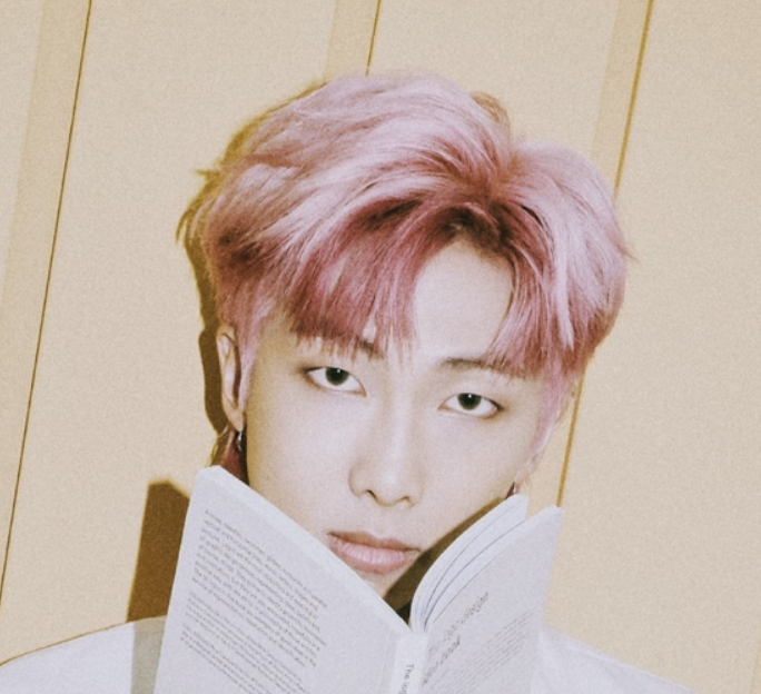  BTS, 슈가 이어 RM·진 코로나19 확진... “2차 접종 완료했으나 돌파 감염”