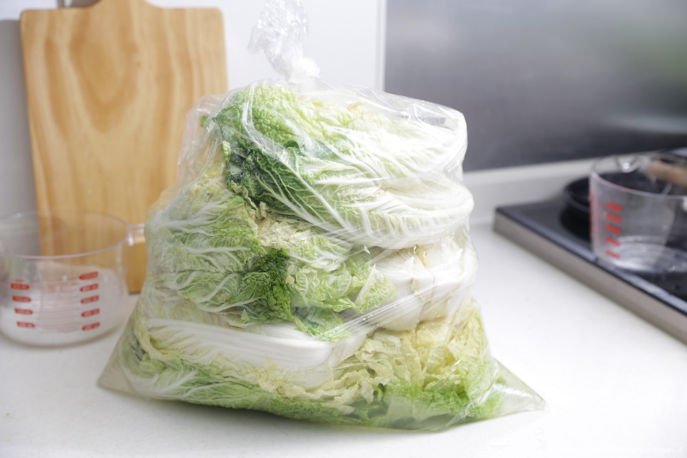 짠맛 김장봉투로 간단하게 속이 꽉 찬 배추절임 배추절임 시간 24