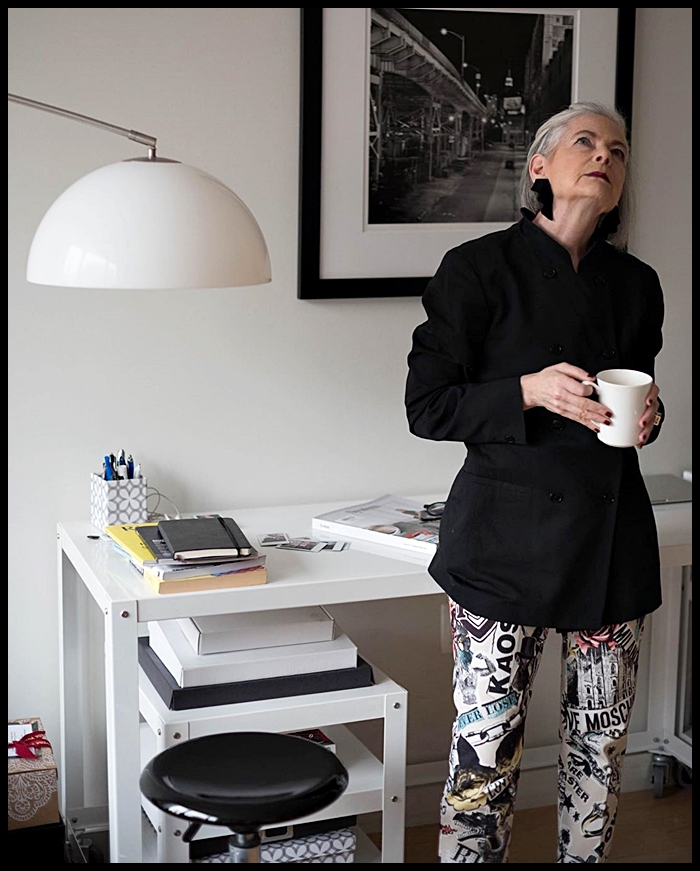 우연의 아이콘? 우연하게 패션모델이 된 66세 교수님 린 슬레이터