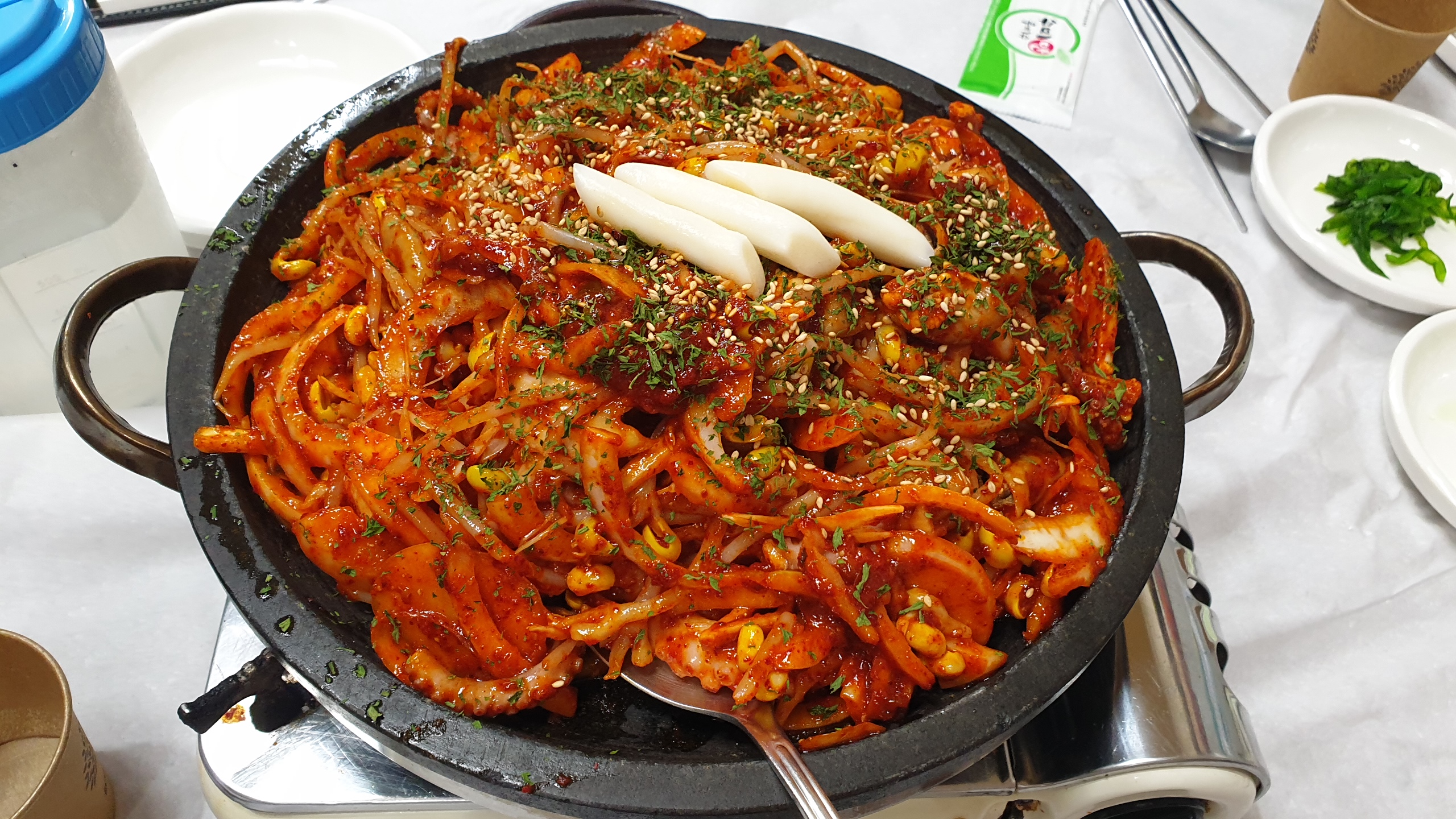  매콤한 낙지곱창볶음으로 집 나간 입맛 데려오기, 동서네낙지 본점