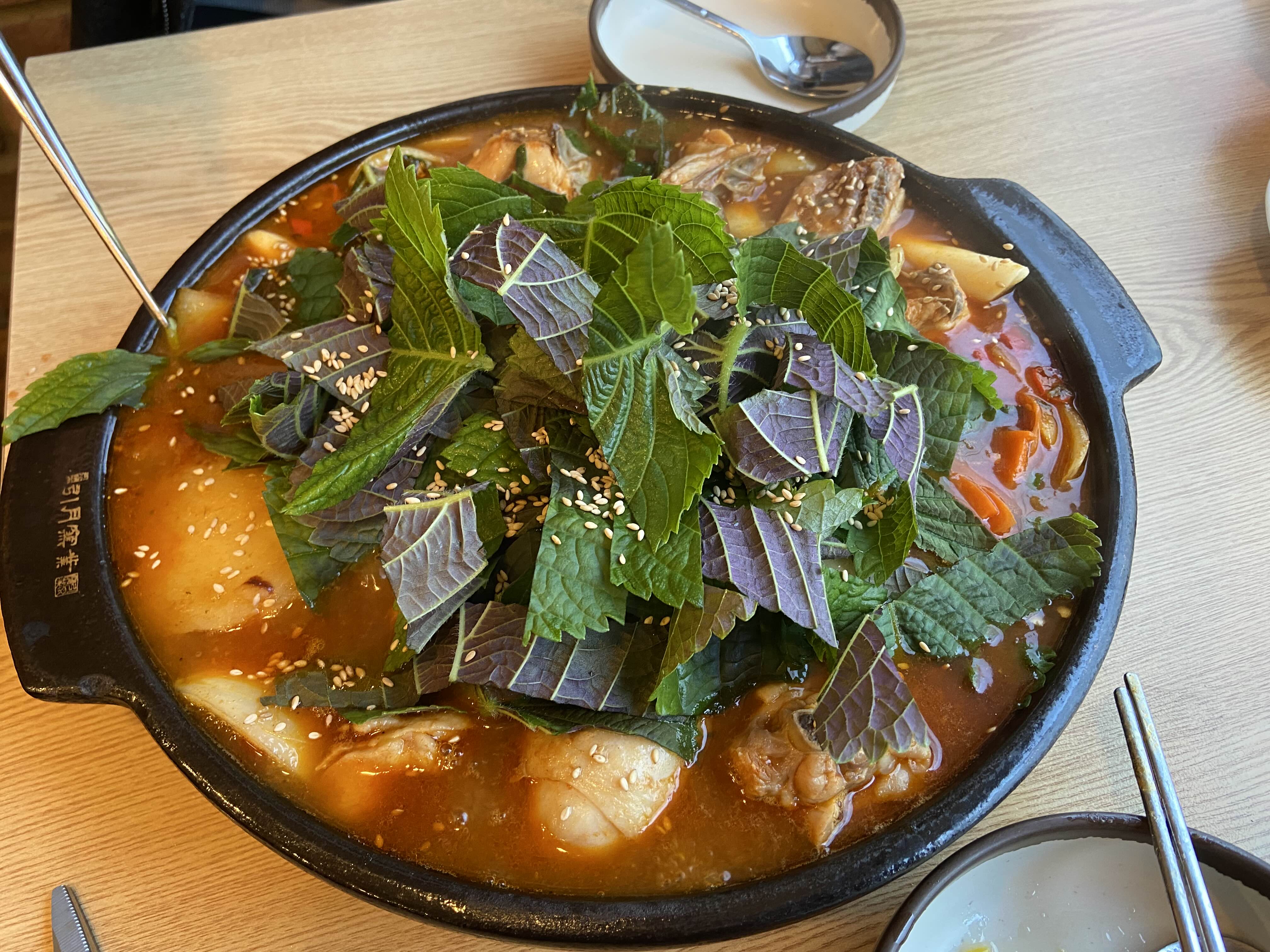  신촌 대성이네 닭도리탕 ! 깻잎찜닭 맛있음~