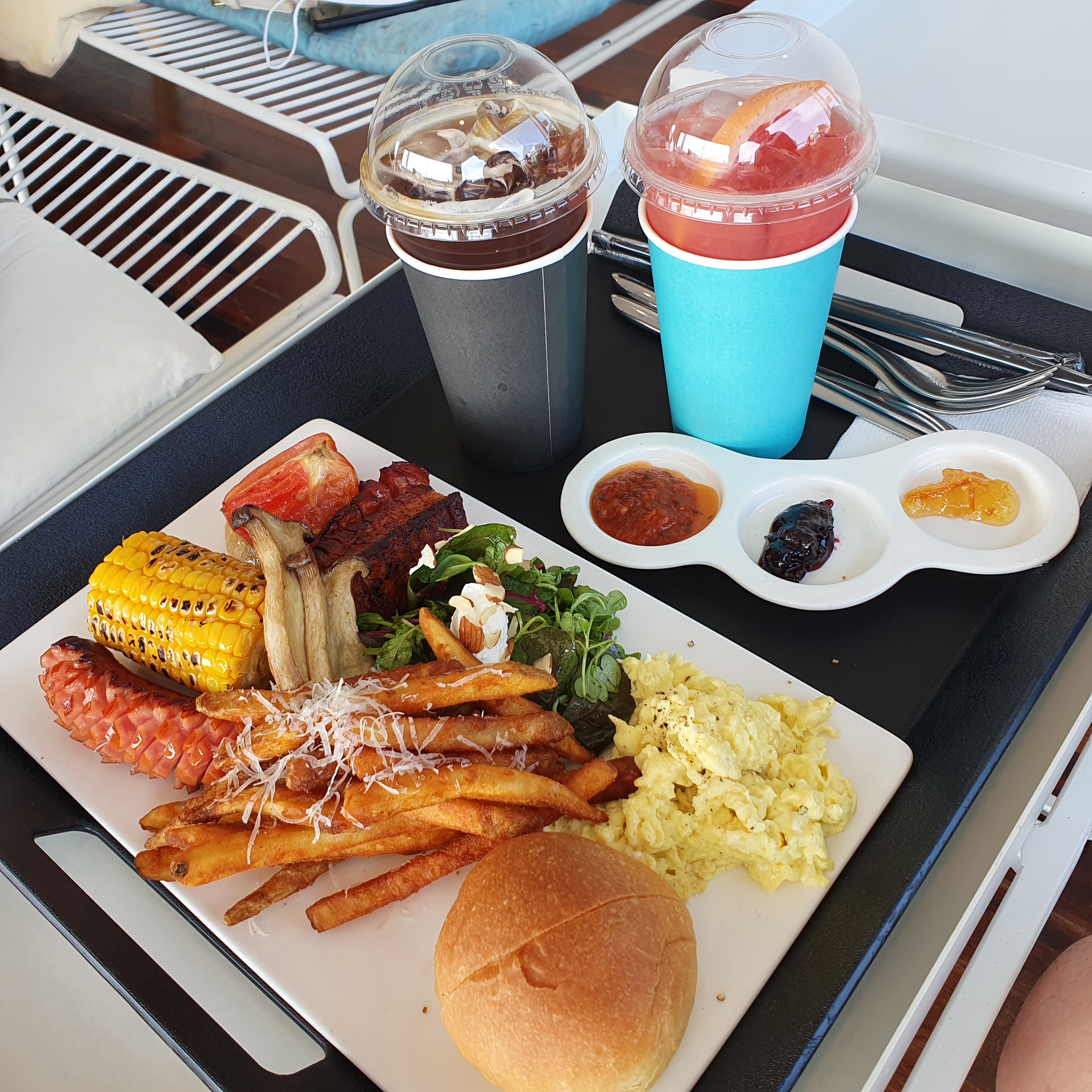  나만 알고싶은 포항 영일대 브런치 카페 <145일사오>