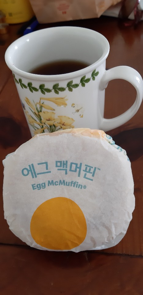  봉선화 꽃과 매미