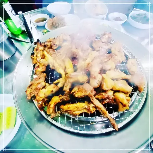  225회 허영만 백반기행 나래밭쉼터 홍천 토종닭 숯불구이 닭구이 심이영 토종닭구이 맛집 위치