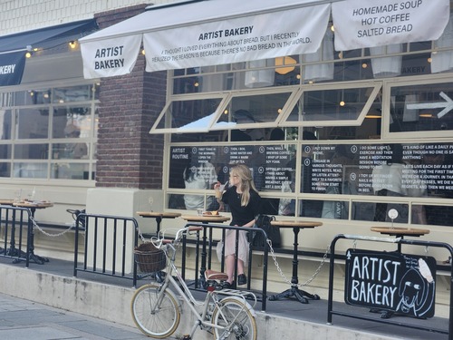  Artist Bakery Salt Bread Menu Recommendation for Anguk Station