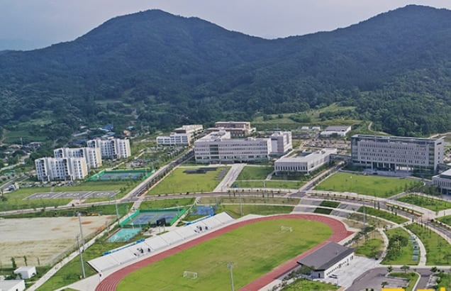  [#특권의식] 거대한 마피아 집단으로 성장한 '경찰대'...오죽하면 폐지론까지