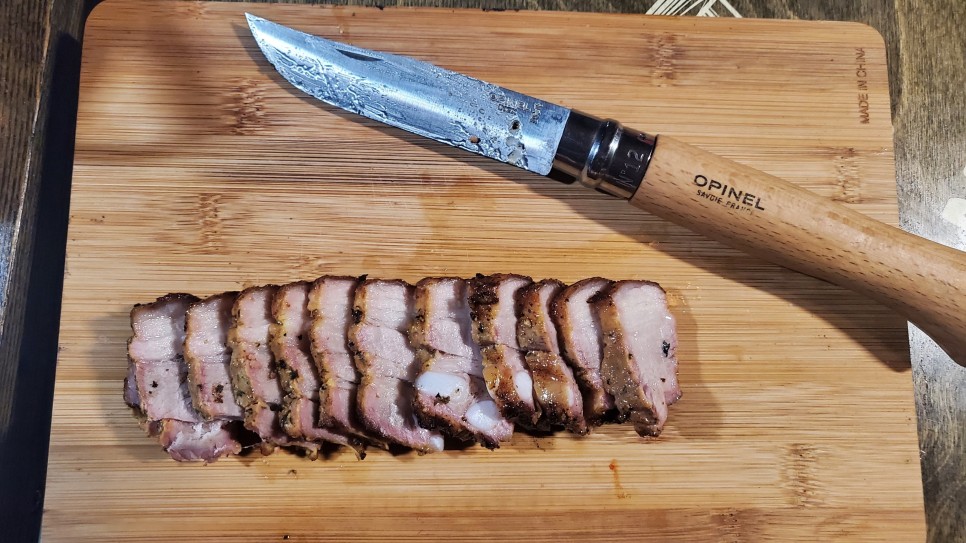 T본스테이크와 통삼겹 바베큐를 맛있게 캠핑가서 웨버 베이비Q로