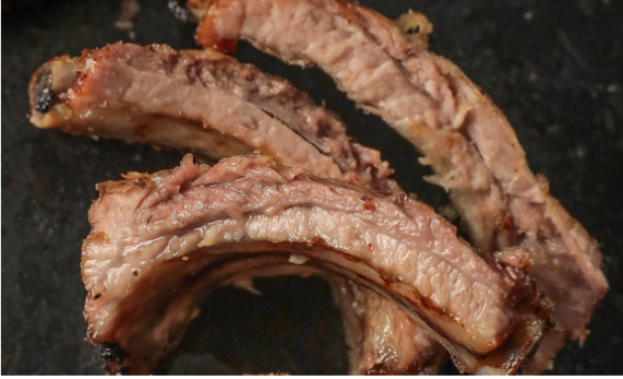  아이들도 잘 먹는 등갈비 구이